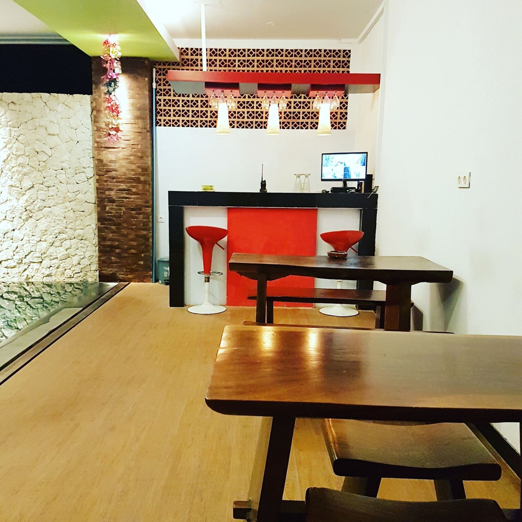 丹帕沙 瓦洛米亚旅馆酒店 外观 照片